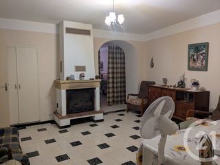  Maison � vendre 7 pi�ces 393 m�