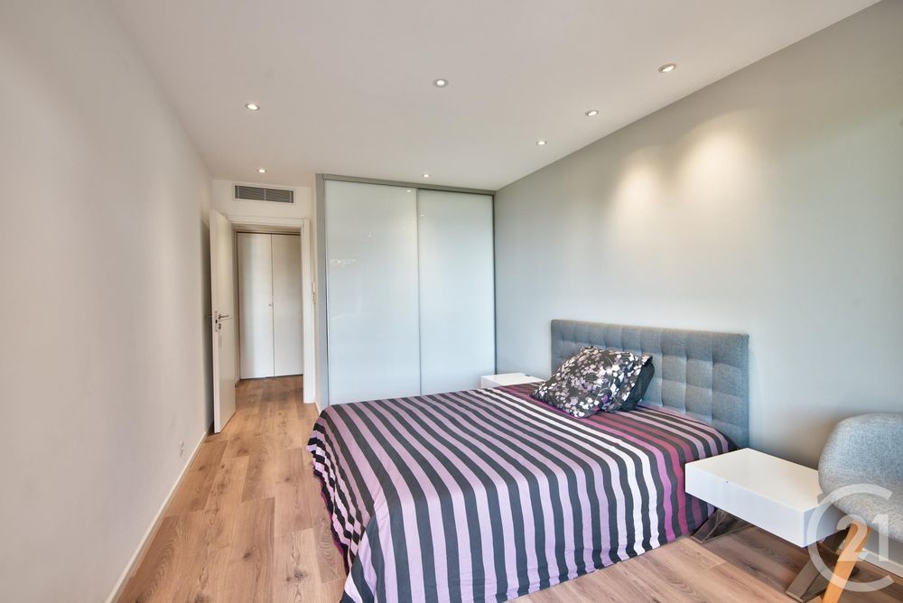 � vendre  Appartement Villefranche-sur-Mer (06230)