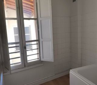  Appartement � vendre 5 pi�ces 72 m�