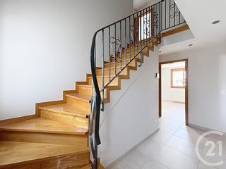  Maison � vendre 6 pi�ces 200 m�