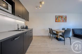  Appartement � vendre 5 pi�ces 99 m�