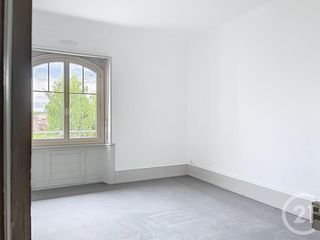  Appartement � louer 5 pi�ces 109 m�