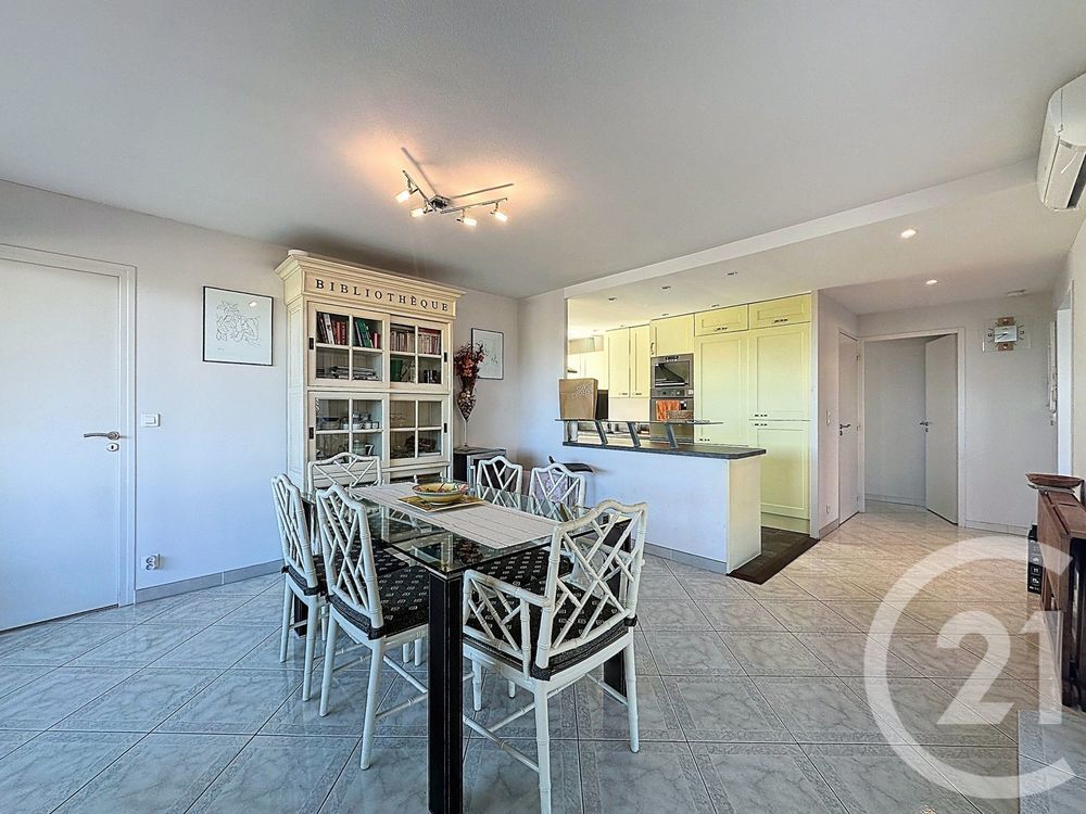 � vendre  Appartement Mandelieu-la-Napoule (06210)