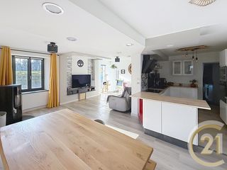  Maison � vendre 5 pi�ces 213 m�