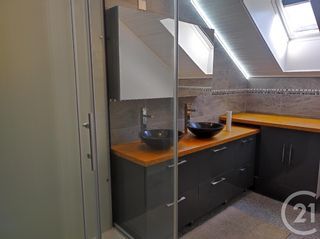  Maison � vendre 9 pi�ces 305 m�