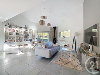  Maison � vendre 5 pi�ces 261 m�