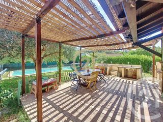  Maison � vendre 6 pi�ces 243 m�