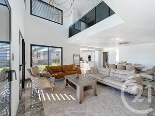  Maison � vendre 7 pi�ces 185 m�