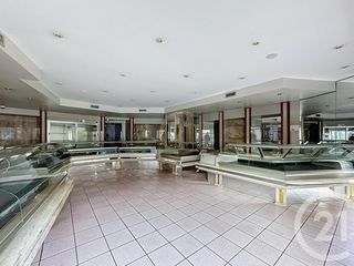  Appartement � louer 8 pi�ces 150 m�