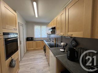  Appartement � louer 4 pi�ces 81 m�