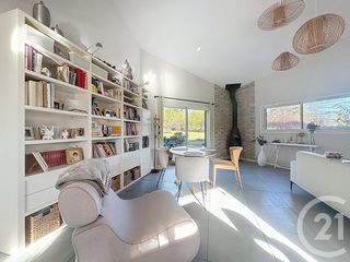  Maison � vendre 5 pi�ces 261 m�