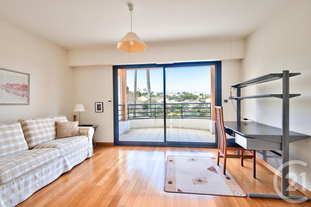 � vendre  Appartement Nice (06200)