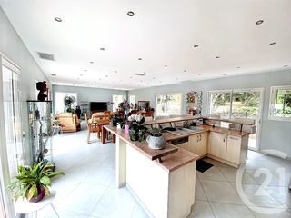  Maison � vendre 5 pi�ces 230 m�