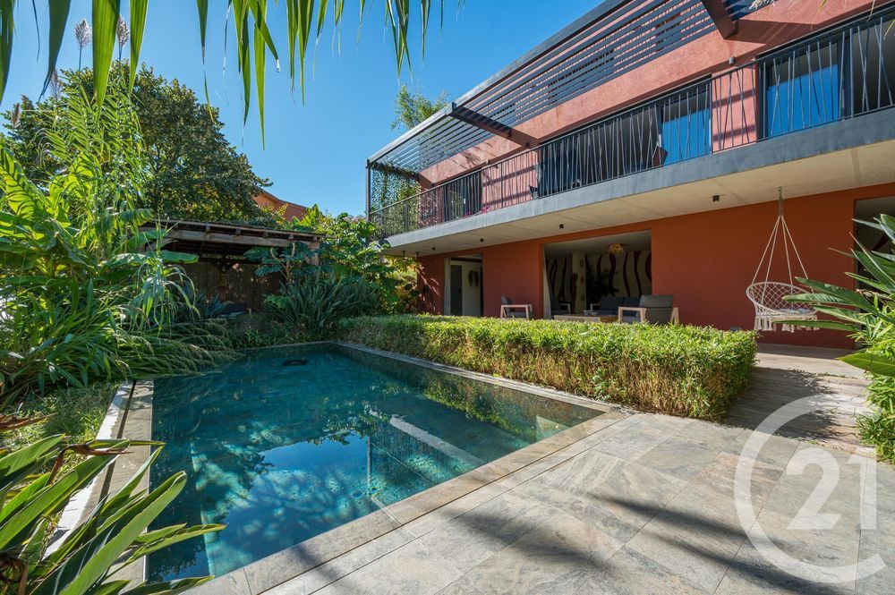 � vendre  Maison �ze (06360)