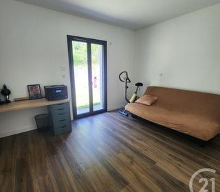  Maison � vendre 6 pi�ces 215 m�