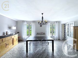  Maison � vendre 6 pi�ces 223 m�