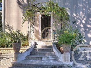  Maison � vendre 9 pi�ces 300 m�