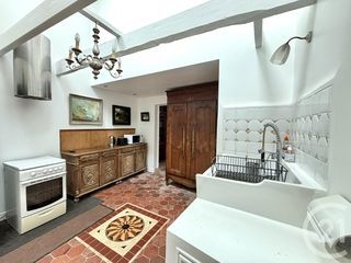  Maison � vendre 6 pi�ces 212 m�