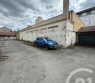  Parking / Garage � louer 