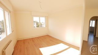  Appartement � louer 3 pi�ces 82 m�