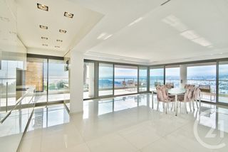  Appartement � louer 5 pi�ces 148 m�