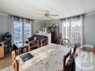  Maison � vendre 8 pi�ces 219 m�