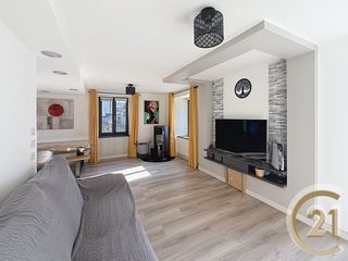  Maison � vendre 5 pi�ces 213 m�