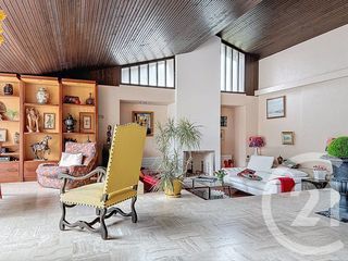  Maison � vendre 9 pi�ces 274 m�