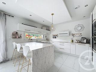  Maison � vendre 8 pi�ces 185 m�