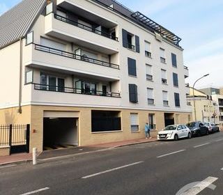  Parking / Garage � vendre 