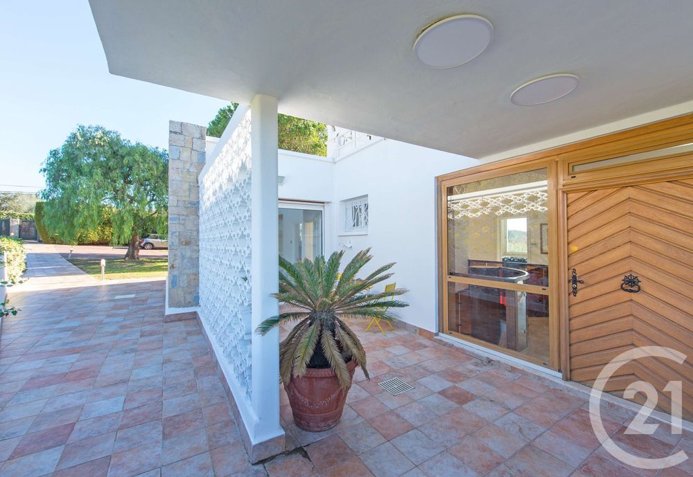� vendre  Maison Cagnes-sur-Mer (06800)