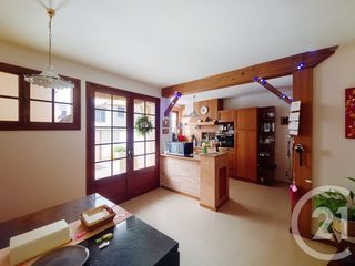  Maison � vendre 8 pi�ces 230 m�