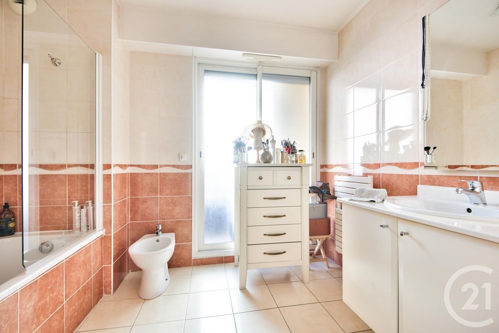 � vendre  Appartement Beausoleil (06240)