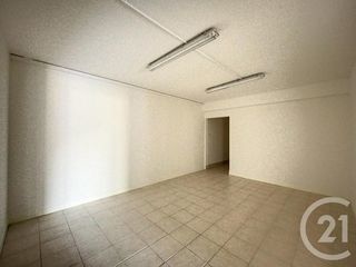  Appartement � louer 1 pi�ce 130 m�