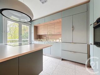  Appartement � vendre 4 pi�ces 155 m�