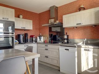  Maison � vendre 8 pi�ces 300 m�