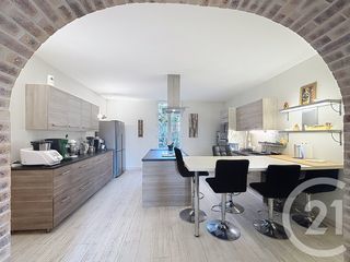  Maison � vendre 6 pi�ces 233 m�