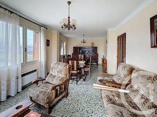  Maison � vendre 6 pi�ces 232 m�