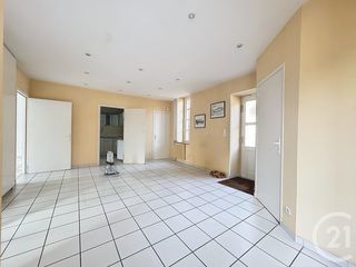  Appartement � louer 4 pi�ces 80 m�