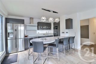  Appartement � vendre 5 pi�ces 138 m�