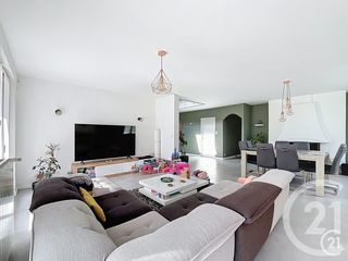  Maison � vendre 6 pi�ces 205 m�