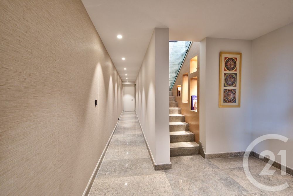 � vendre  Maison �ze (06360)