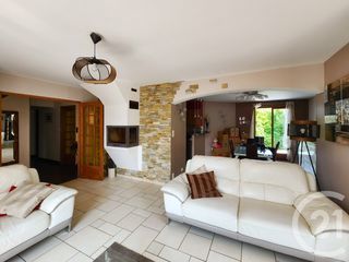  Maison � vendre 8 pi�ces 321 m�