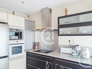  Maison � vendre 5 pi�ces 203 m�