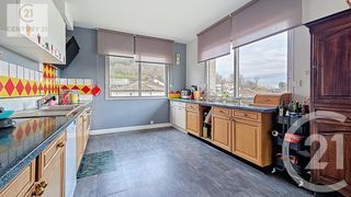  Maison � vendre 8 pi�ces 275 m�