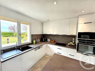  Maison � vendre 7 pi�ces 165 m�