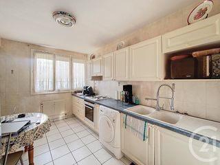  Appartement � vendre 5 pi�ces 98 m�