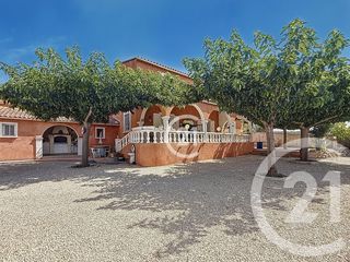  Maison � vendre 5 pi�ces 244 m�