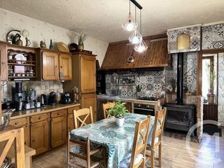  Maison � vendre 6 pi�ces 260 m�