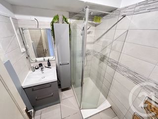  Appartement � louer 4 pi�ces 80 m�